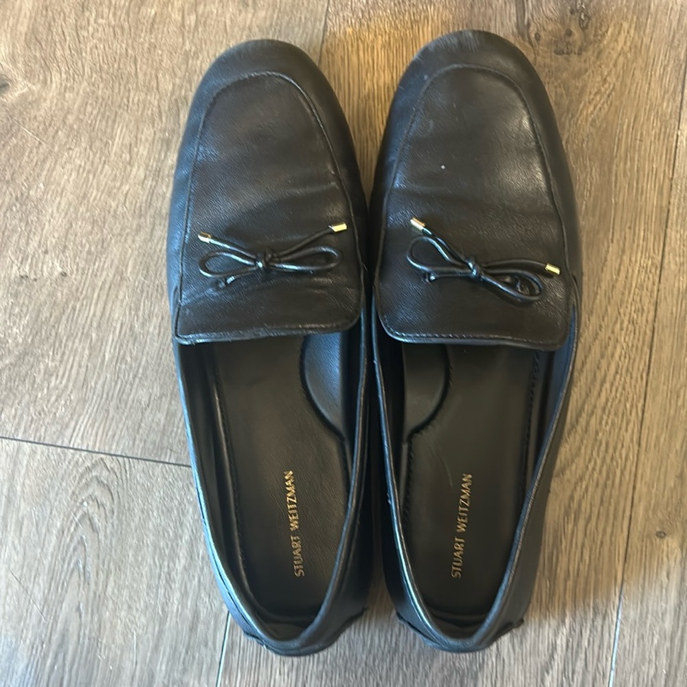 Leather loafers needs a bit of repair in the front. Worn only a few times.